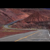 Country road, desert, Utah  :: RDShallscrossing50228jpg