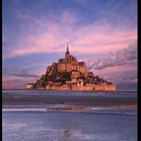 Le Mont St. Michel, Normandy, France :: 18597eFRMSMmontstmicheldawnjpg