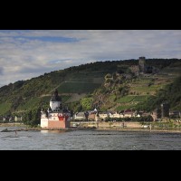 Pfalz Castle and Gutenfels Castle, Kaub, Germany :: CSLpfalzgutenfelsde64233jpg