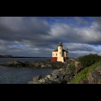 Coquille River Lighthouse, Oregon, USA :: LTHcoquilleriveror60645jpg