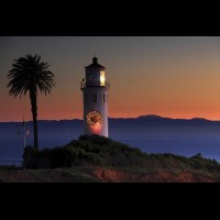 Point Vincente Lighthouse, holiday wreath, California, USA :: LTHptvincente46995jpg